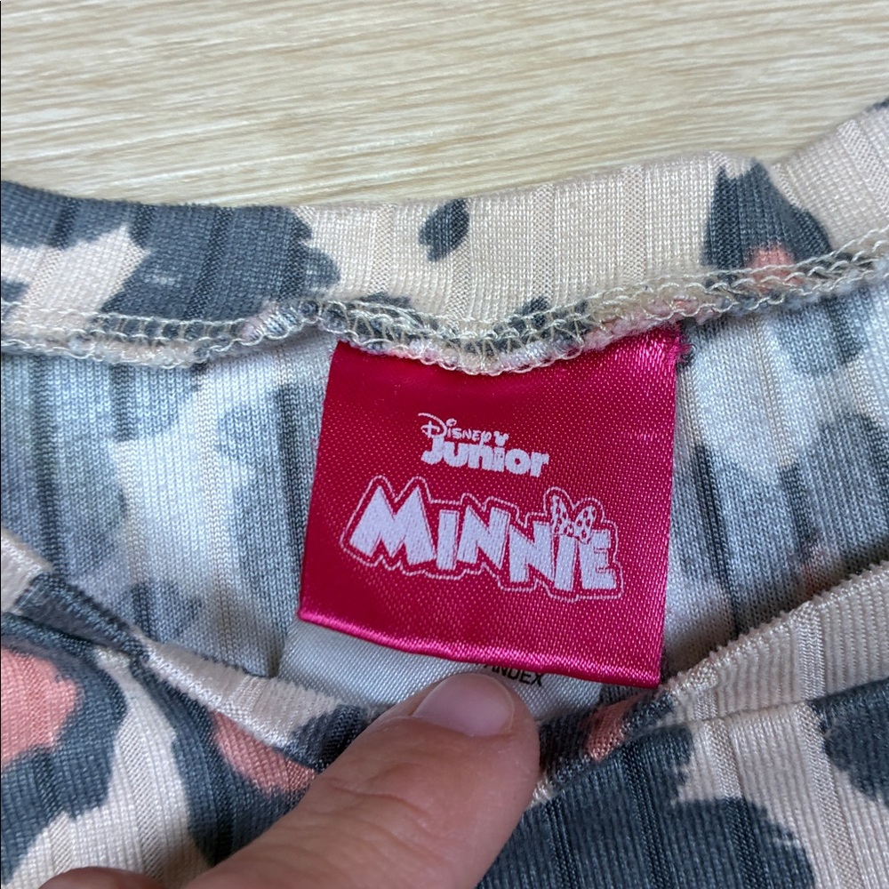 Disney Minnie Tan Beige and Black Patterned Bow Animal Print Top 4/5 - Picture 2 of 5